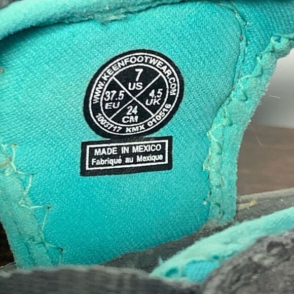 Keen Women's Whisper Closed Toe Sandal Black/Steel Grey Size 7 - Picture 6 of 8